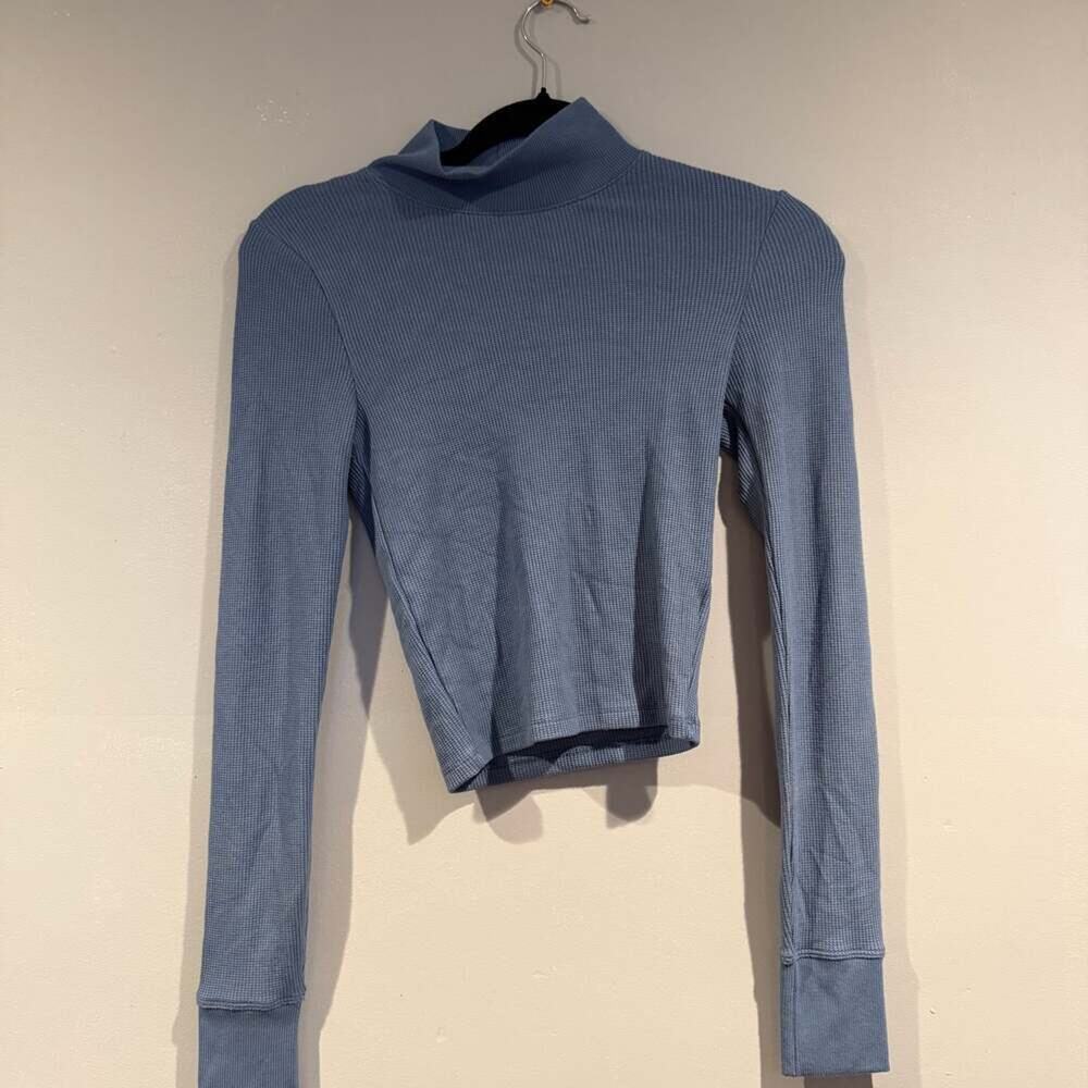 American Eagle Blue Long Sleeve Shirt Size XS